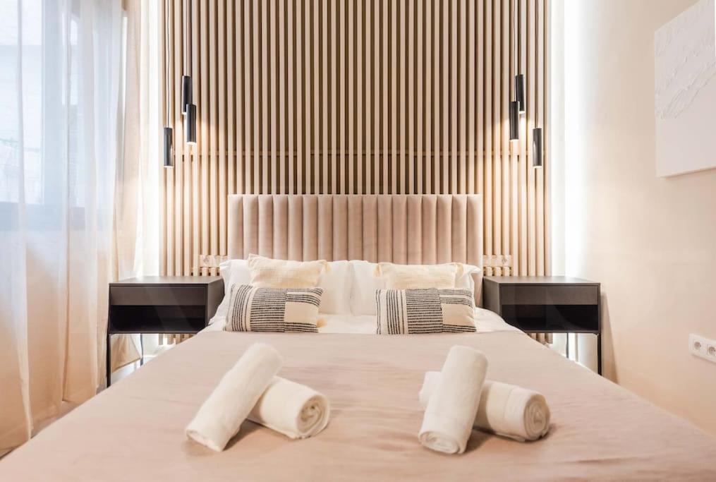 Contemporary Minimalist Apartment By Rems Málaga Extérieur photo