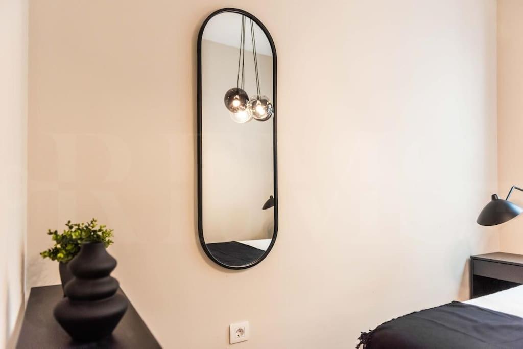 Contemporary Minimalist Apartment By Rems Málaga Extérieur photo