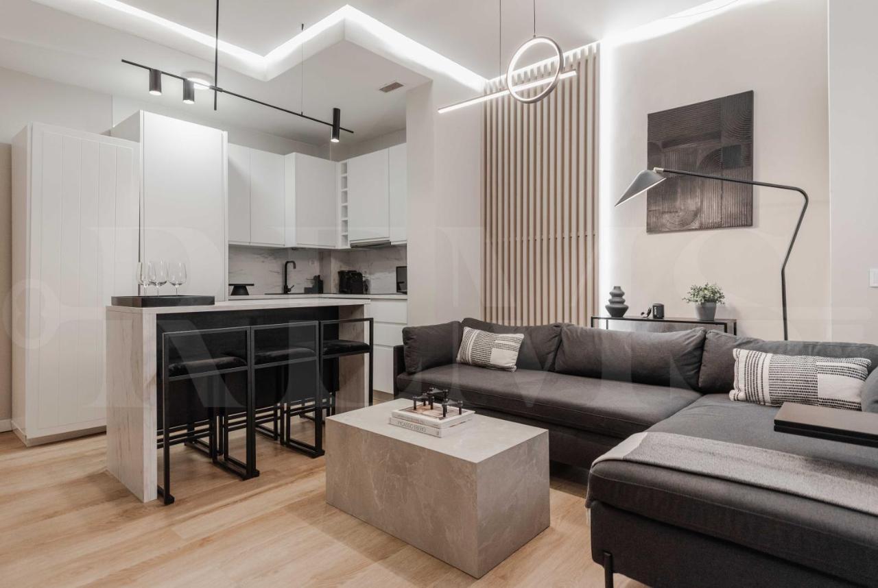 Contemporary Minimalist Apartment By Rems Málaga Extérieur photo